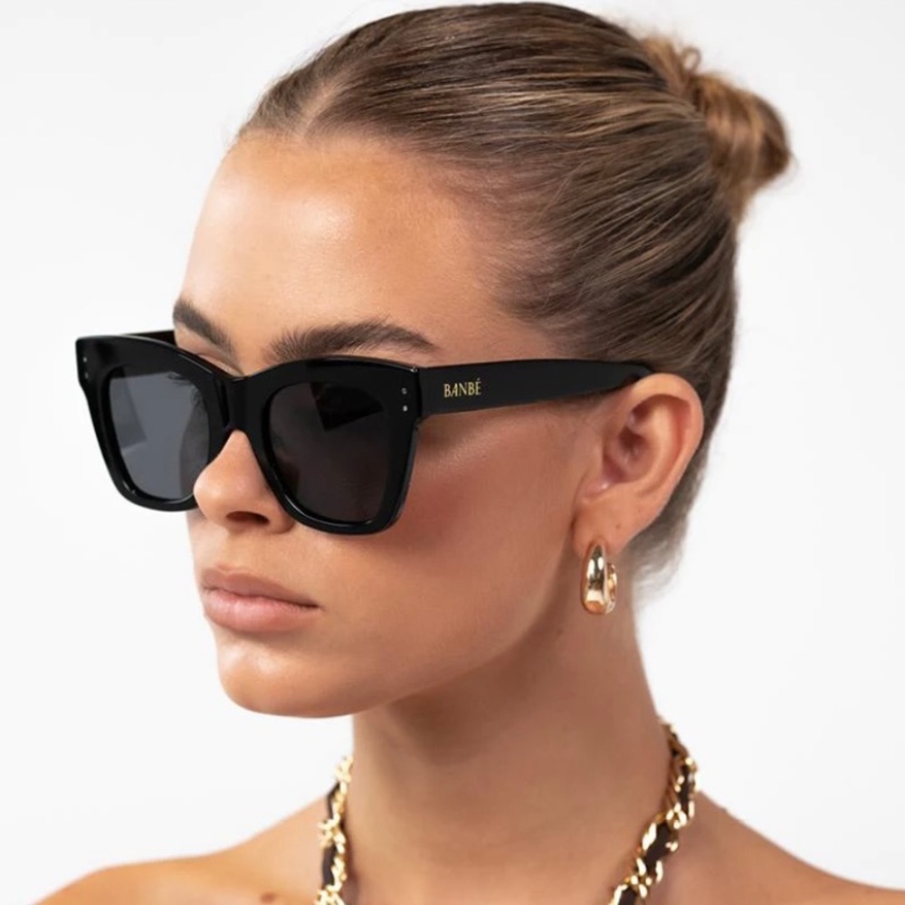 Banbé “The Teigen” Sunglasses